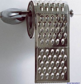 PQ toilettes hygiène travail humour râpe risque