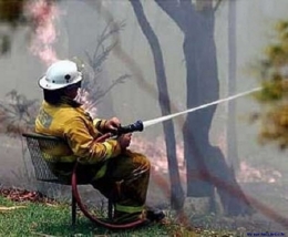 pompier chaise tranquille incendie drole